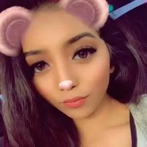 Meet your Posher, Lena